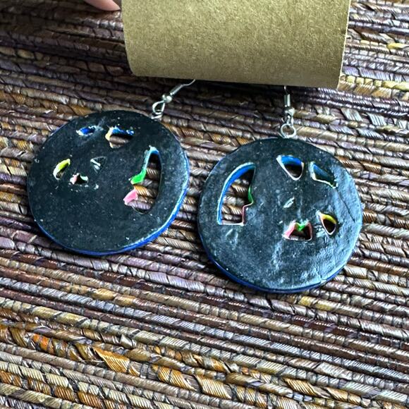 BOGO FREE VACATION TROPICAL CRUISE WEAR EARRINGS - Picture 4 of 4